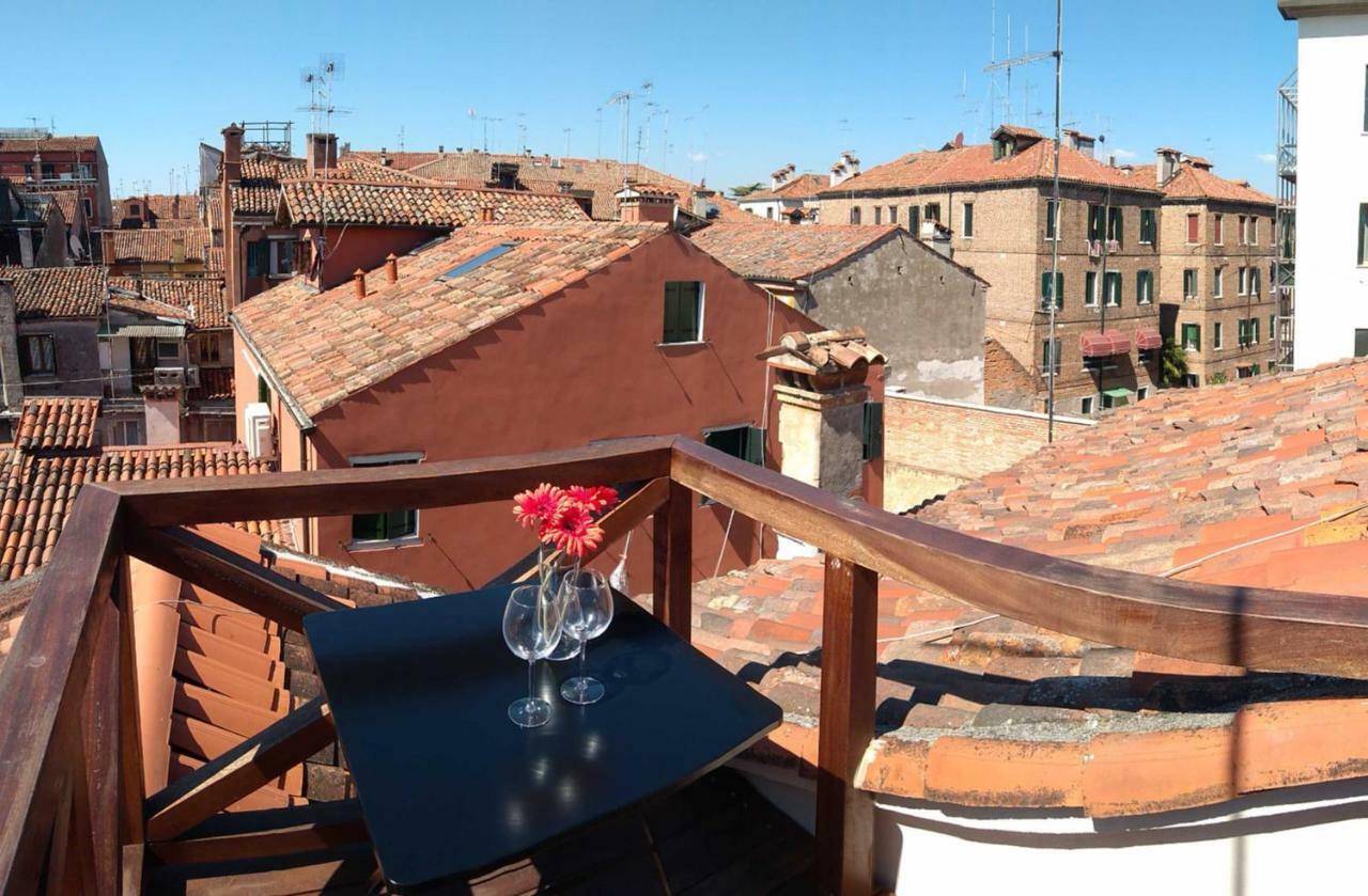 Biennale House Apartment Venice Exterior photo